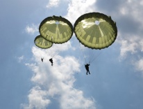 NATO Days will experience a unique paradrop of Czech and Polish paratroopers